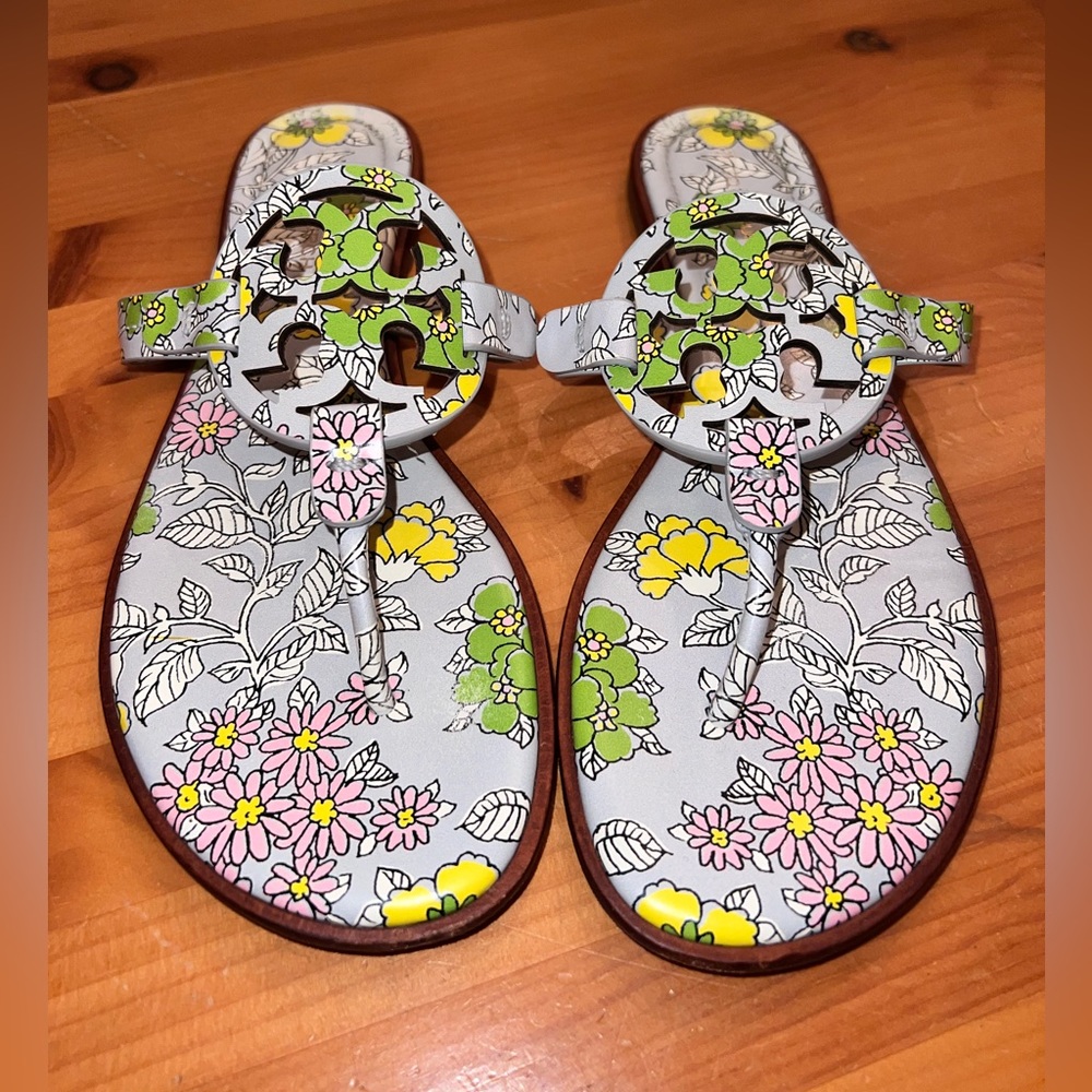 Tory Burch Miller Floral Blue Wallpaper Leather Sandals - Size 8